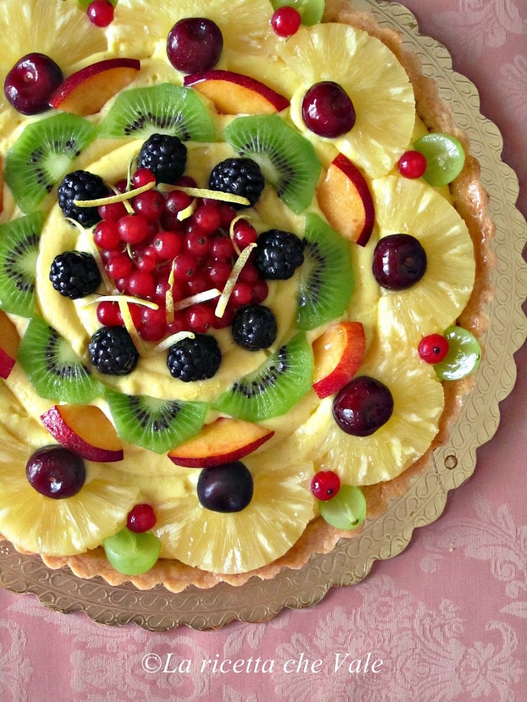 Crostata di frutta fresca, un capolavoro dolce tra croccantezza e freschezza